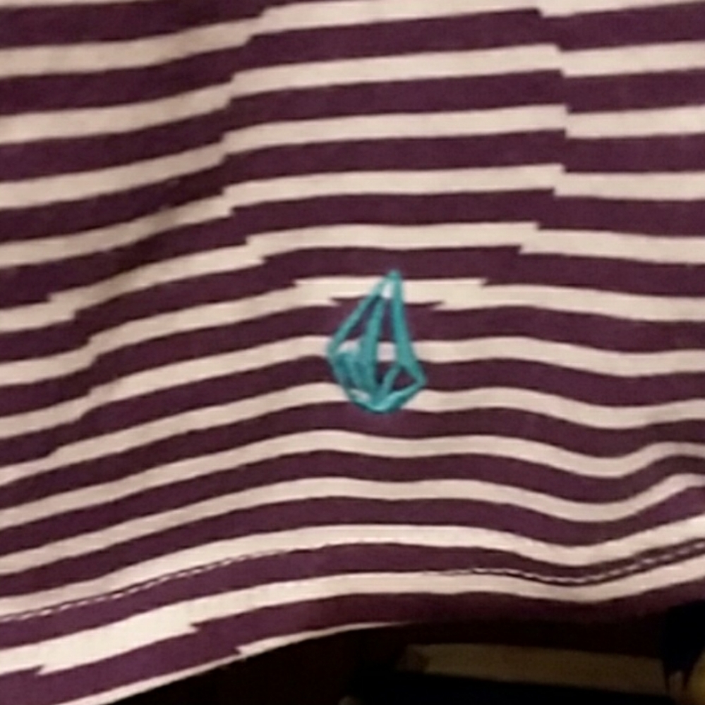 Volcom Tank Top Juniors - Picture 3 of 4